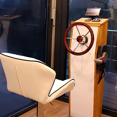 Hausboot Haveltaenzer - Ahoi Apartman *